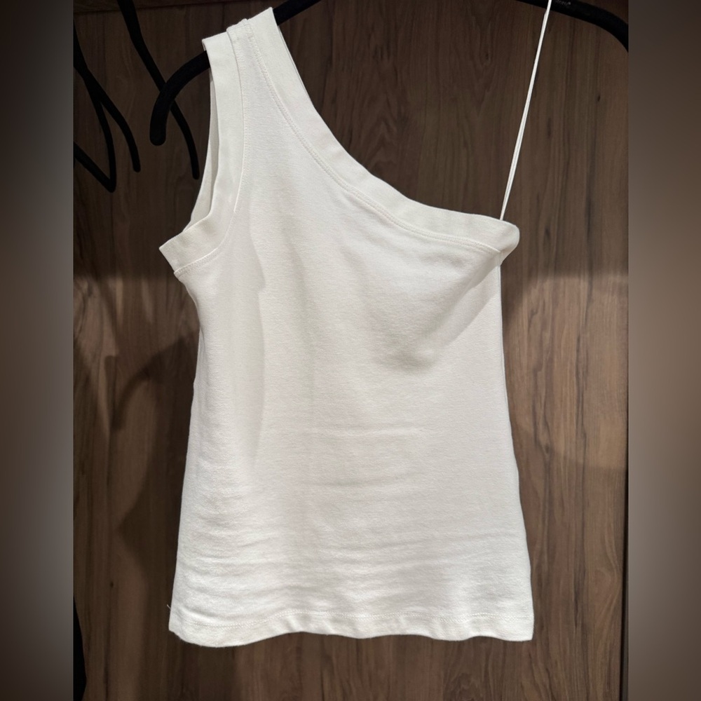 Rosetta Getty White One-Shoulder Top